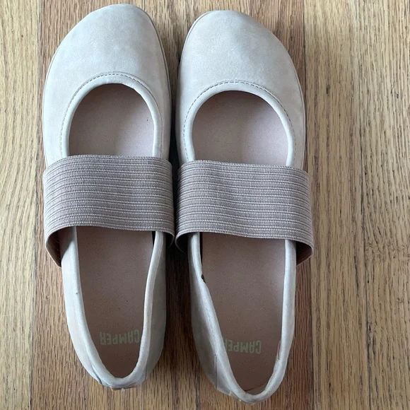 Camper Beige Flats with Elastic Strap - Picture 3 of 8